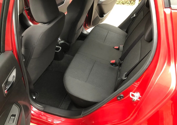 Suzuki Swift cena 62000 przebieg: 14800, rok produkcji 2021 z Ostroróg małe 497